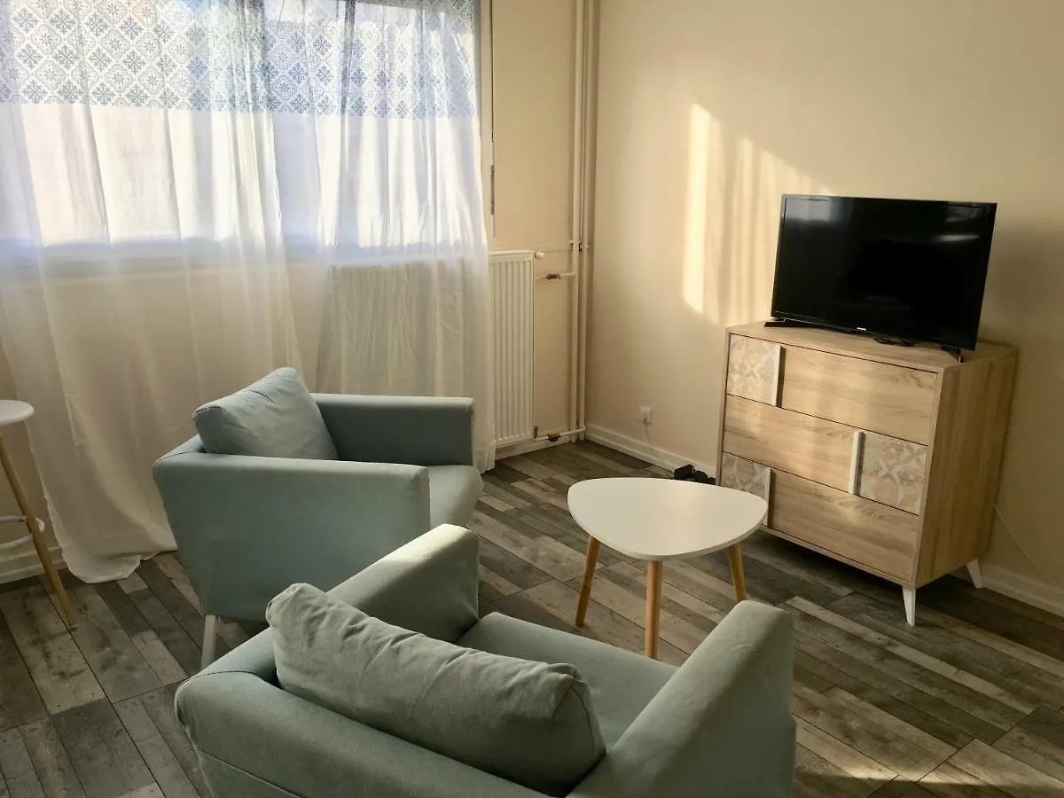 Studio Richelieu 2 Et Son Parking Prive 빌뢰르반 아파트